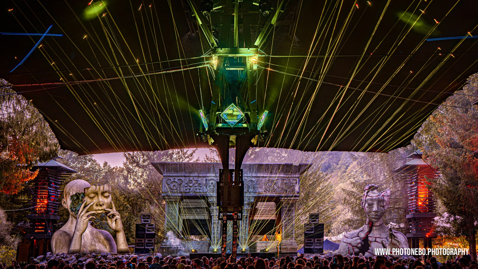 Mo:Dem festival photography in Croatia – capturing psychedelic festival energy