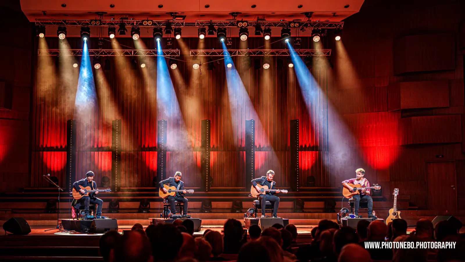 40 Fingers Concert - capturing magic of acoustic guitars